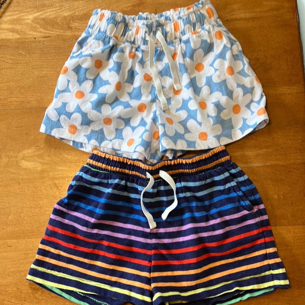 Primary field shorts, set of 2, size 6-7